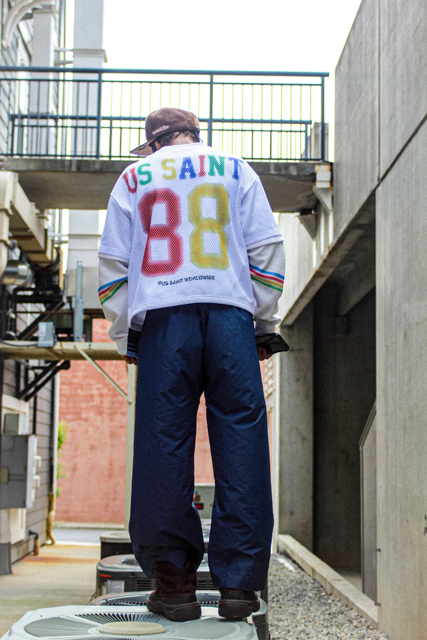 "Runners Club" Off-White Boxy Long Sleeve Shirt